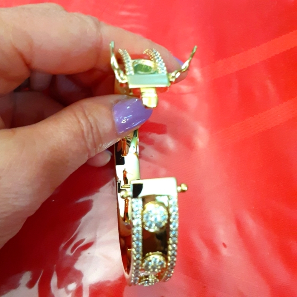 Stainless steel bangle 18kt gold plated - Picture 8 of 9